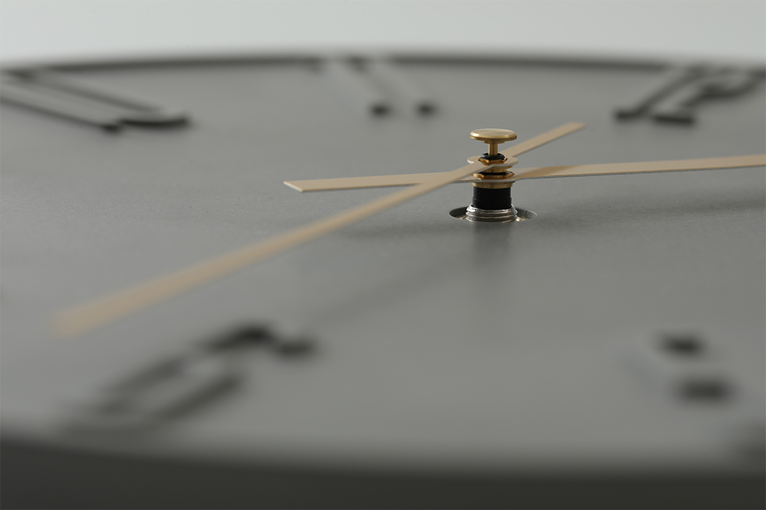 2025-concrete-wall-clcok-trends