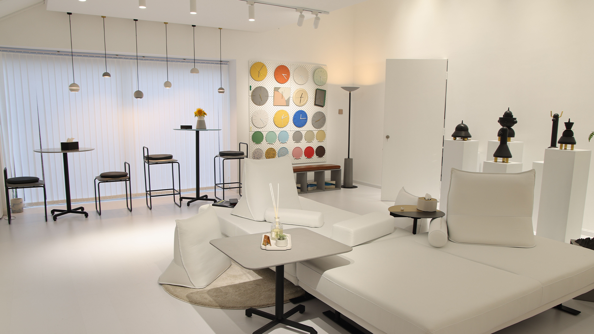 Fair-faced concrete products applied in modern home interior, showcasing minimalist industrial aesthetic