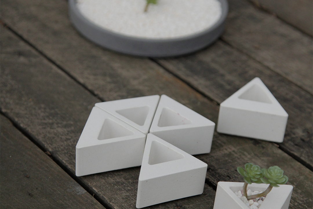 Outdoor balcony minimalist micro-concrete flower pots make plants more attractive