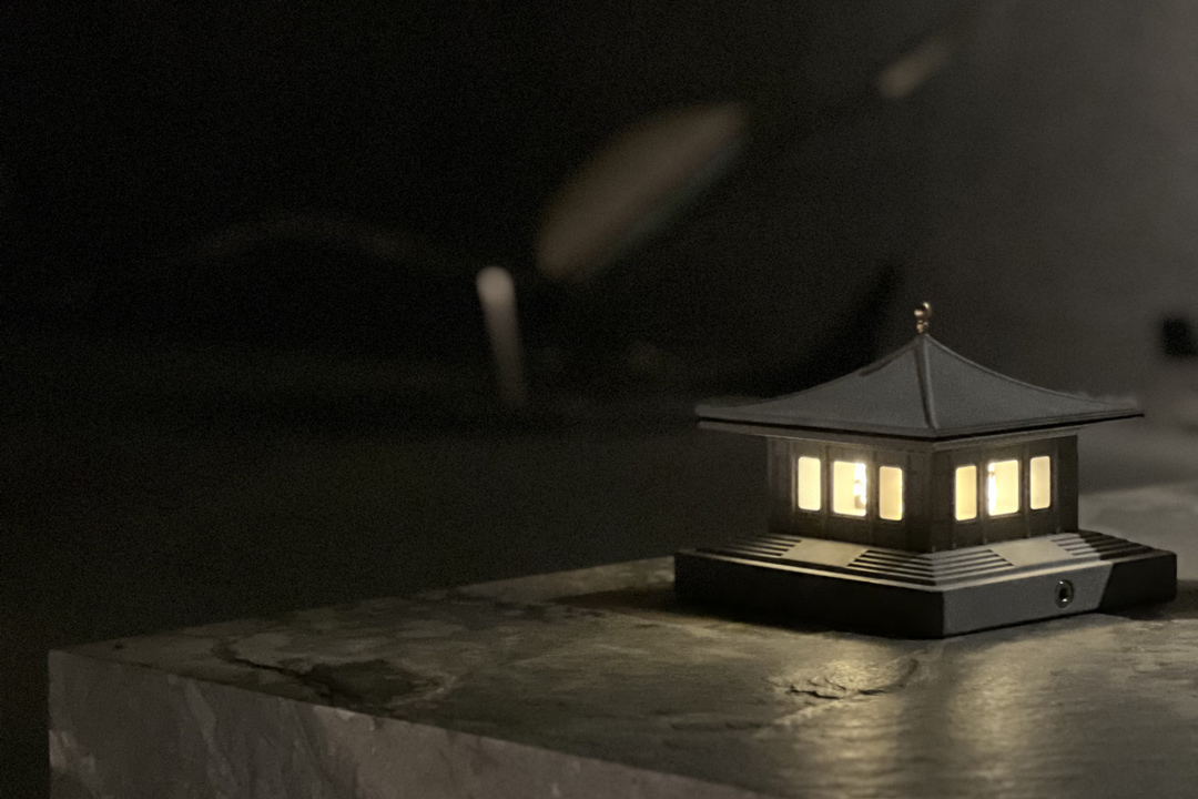 table_lamp_palsce_03
